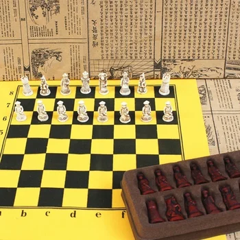 שחמט יחודי עור קטנים לוח שחמט צ ' ינג בינג שחמט חתיכות דמויות הורות מתנות בידור משחק קופסא